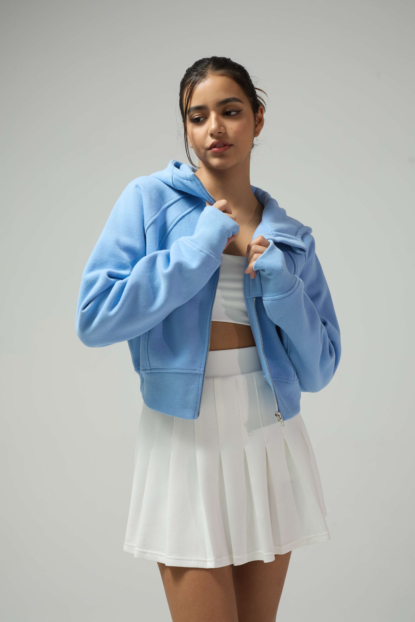 JOJO8-蓝色连帽衫白色百褶裙 - JOJO fashion