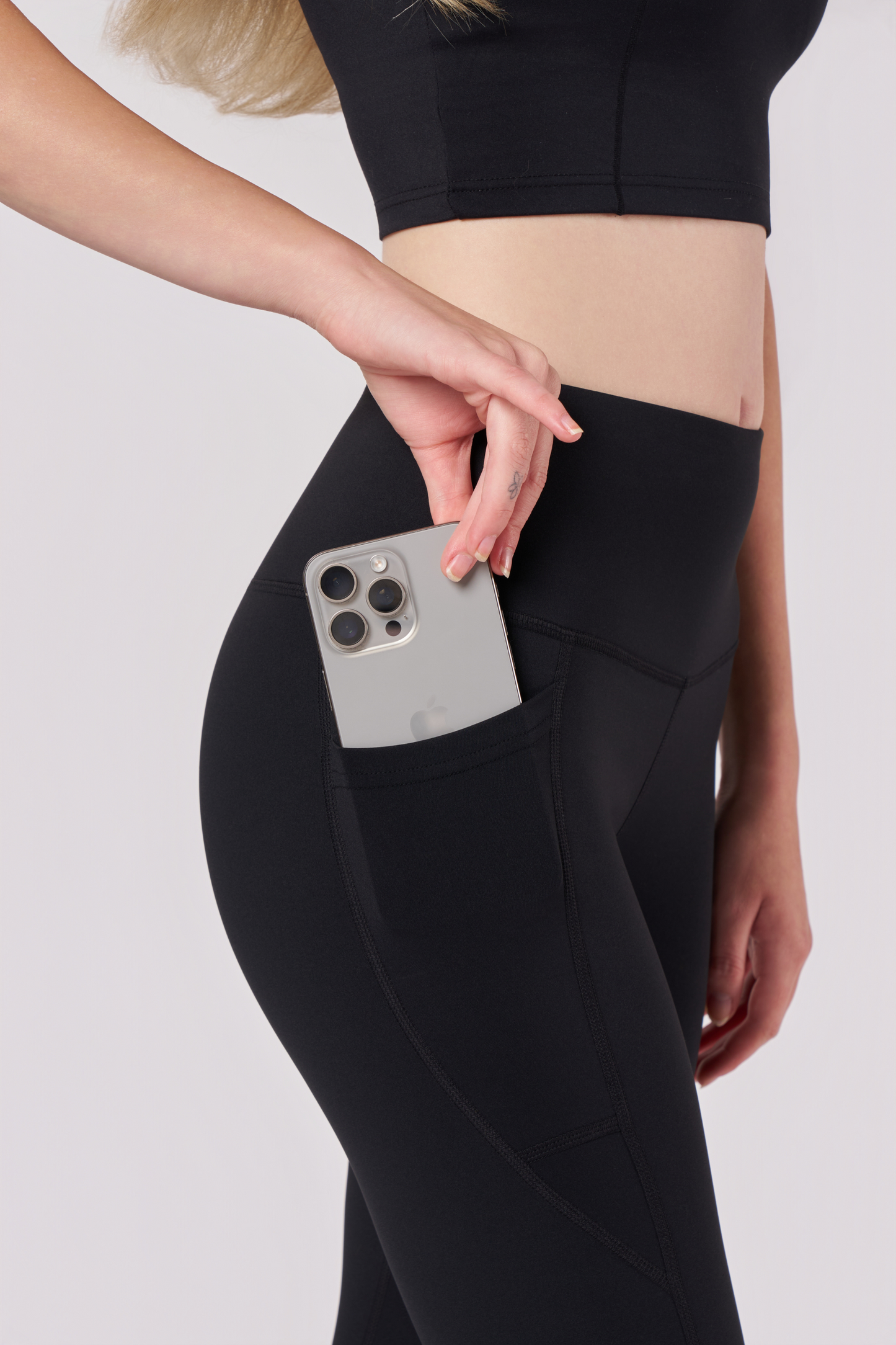 Onyx Sculpt Leggings