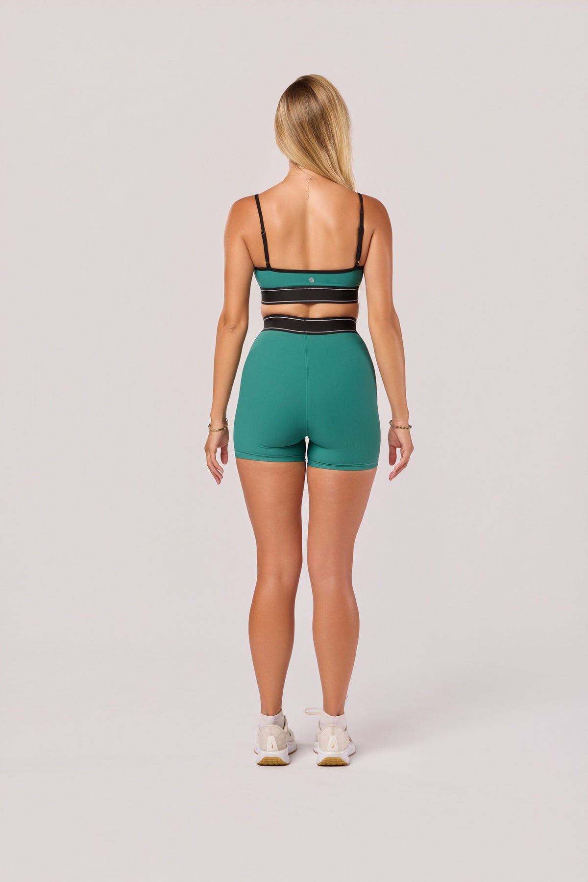 Women's Contour Band Scoop Neck Sports Bra in Green – photo 4