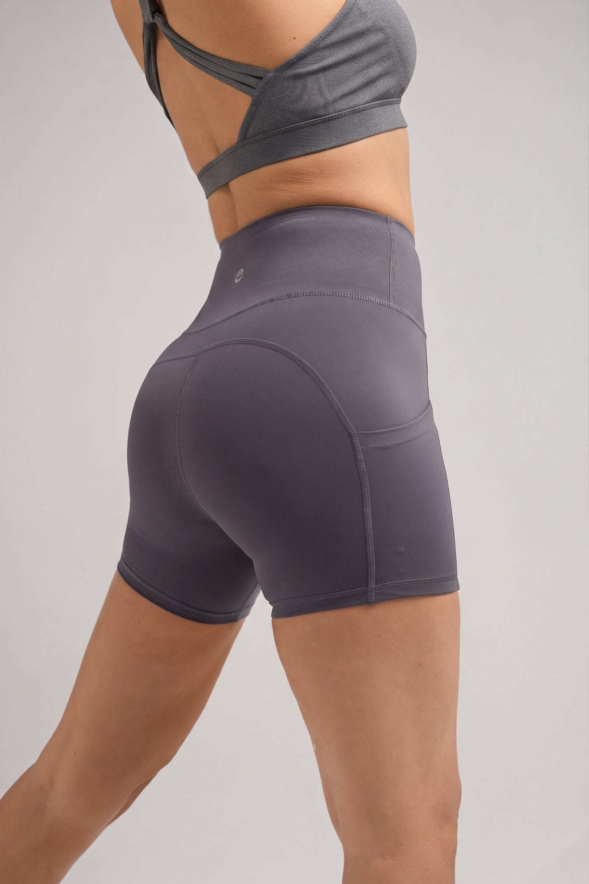 Women's High-Waist Biker Shorts with Pockets in Dark Grey – photo 4