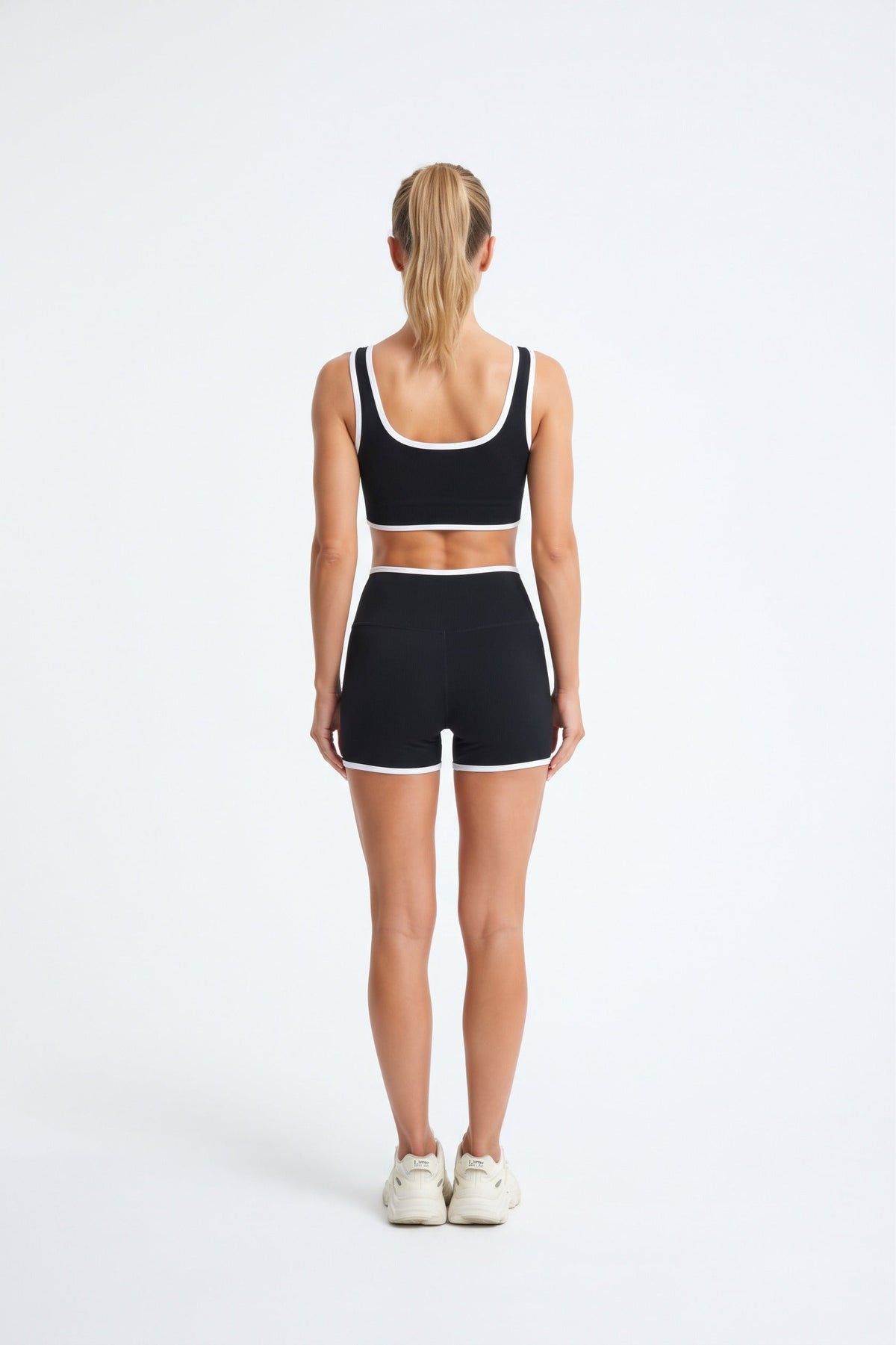 Women's Scoop Neck Contrast Trim Sports Bra Top in Black – photo 5
